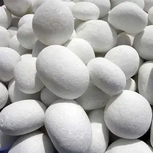 Pebbles pedra de mármore natural branca atacado para jardinagem de paisagem.