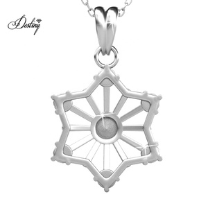 <span class=keywords><strong>Ciondolo</strong></span> fiocchi <span class=keywords><strong>di</strong></span> <span class=keywords><strong>neve</strong></span> impreziosito da gioielli con cristalli Swarovski dasini collezione <span class=keywords><strong>di</strong></span> natale collana regalo migliore amico - Product Image 5
