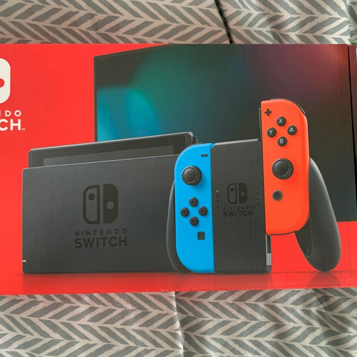 Совершенно новая консоль Nintendos Switch 32GB с неоново-голубым