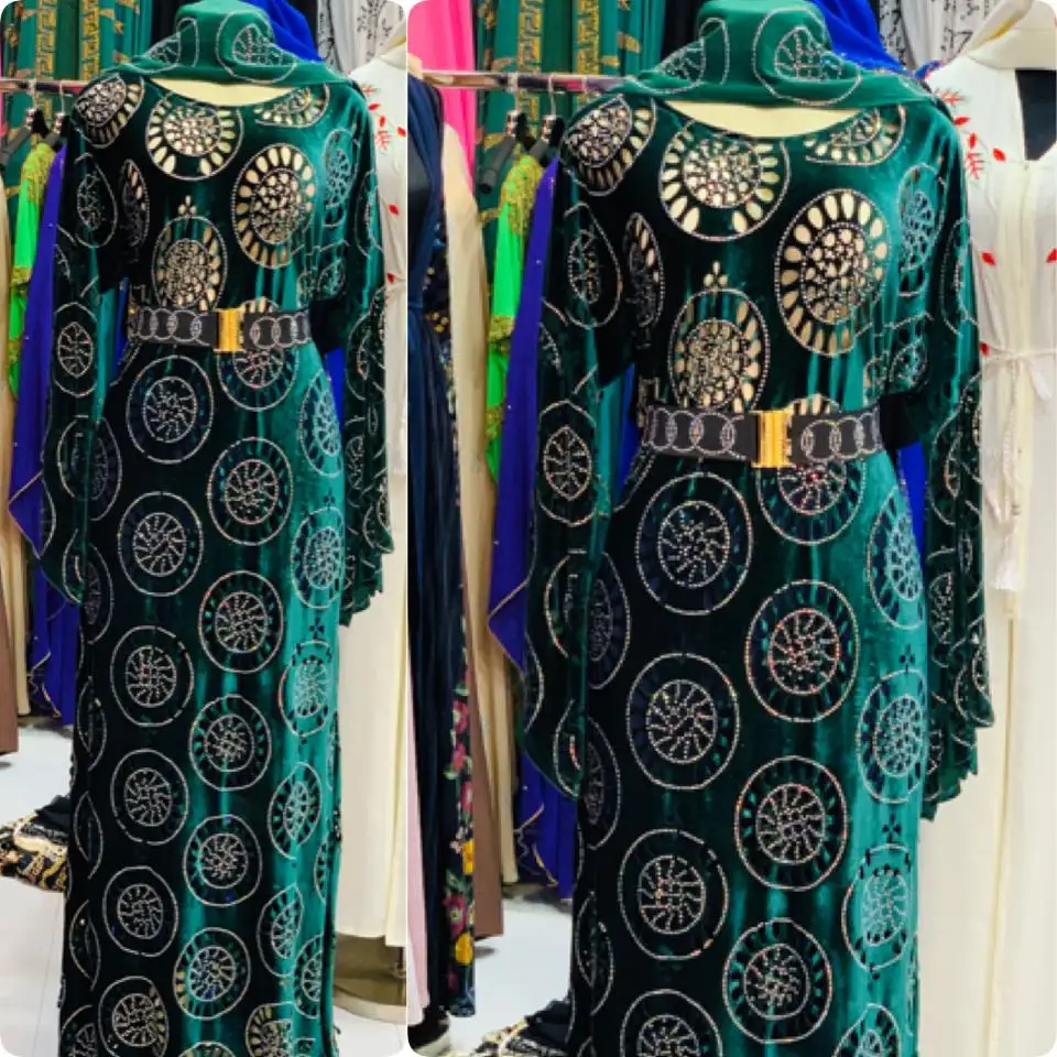 Koleksi Abaya Baru Trendi Laris Desain Baru Abaya Beludru Hijau dengan Sabuk Lengan Panjang Harga Grosir Murah