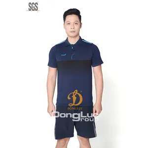 Bulk Kopen Sport Wear Uit Vietnam Fabrikant Top Kwaliteit Apparel Functionele Polyester Stof Mannen Sportkleding