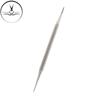 Vente en gros de curettes de manucure professionnelles de qualité supérieure en acier inoxydable argenté, lime à ongles, grattoir, emballage personnalisé avec logo