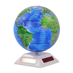 Bleu océan d'énergie Solaire rotatif carte de monde