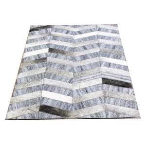 Alfombra Vaibhav Overseas Modern Style Hair-on-Leather con diseños geométricos para comedor y habitación de niños - Product Image 4