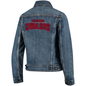 Women's Stylish and Durable Denim Jacket Custom Logo Winter Wear for Casual and Everyday Fashion Dyed with <b>Button</b> Decoration - Product Image 3