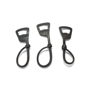 Ouvre-bouteille artisanal écologique en forme de feuille de Chaman Inde - Product Image 3