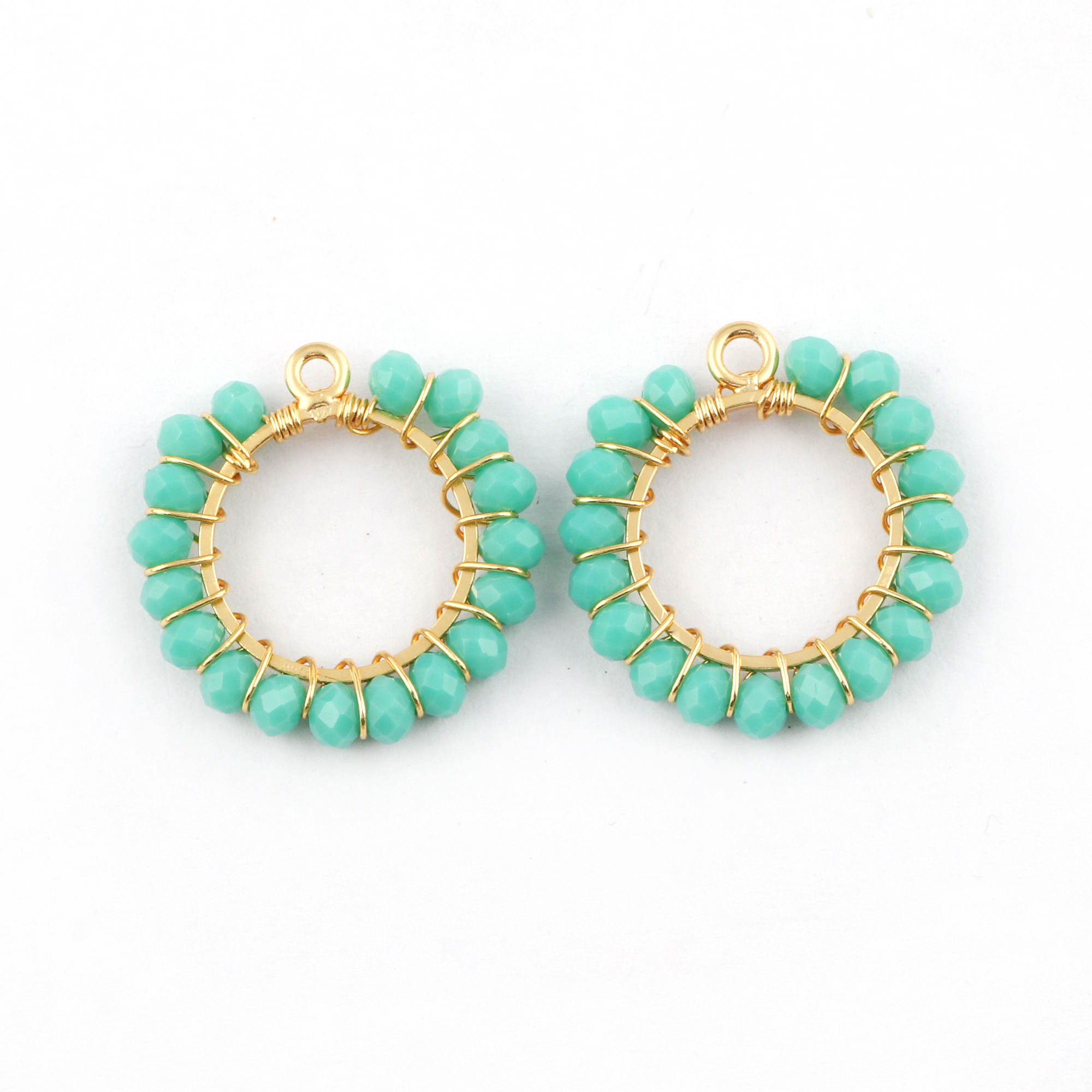 สีเขียว