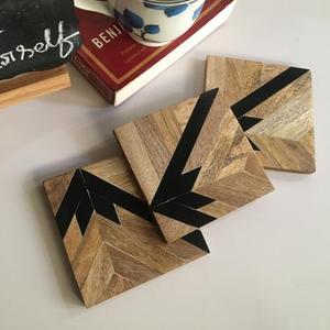 Sous-verre en bois fait à la main en résine de la meilleure qualité Ensemble de tapis/tampons de café carrés écologiques 4 pièces pour les restaurants à la maison - Product Image 3