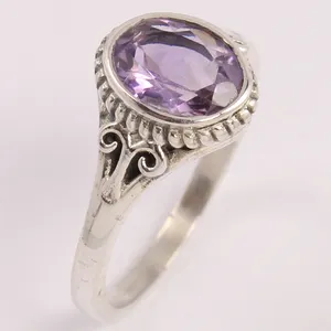 给她9x 8毫米椭圆形切割925纯银紫色紫水晶戒指手工银首饰的情人节生日礼物