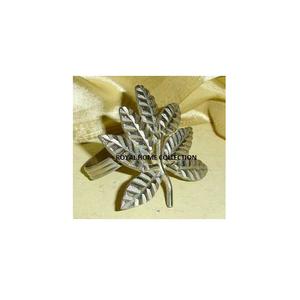 Design de luxe en forme de feuille ronds de serviette décoratifs plaqués or vente en gros hôtels restaurant cuisine vaisselle porte-mouchoirs - Product Image 2