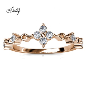 <span class=keywords><strong>Argent</strong></span> 925 <span class=keywords><strong>Fine</strong></span> Jewelry Daisini orné de cristaux <span class=keywords><strong>Swarovski</strong></span> Trendy Fashion Vayne Princess Layered Ring for Women - Product Image 4