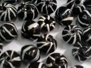 Antique Distressed Look Black Glass <b>Beads</b> for Jewelry Making HRD Certified Irregular Shape <b>Assorted</b> Sizes - Product Image 5