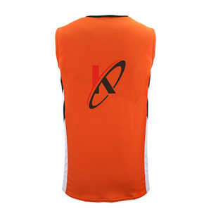 Uniforme de Baloncesto Personalizado de Alta Gama, Diseño Sublimado de Secado Rápido, Transpirable, Sostenible, Tallas Grandes, Conjunto con Nombre de Equipo Personalizado - Product Image 3
