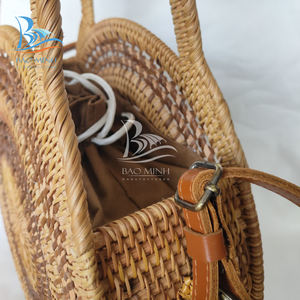 Sac fourre-tout décontracté en rotin vintage pour femmes, nouveau design, poignée unique, doublure en coton, fermeture ouverte portable - Product Image 3