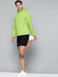 Chaqueta deportiva de entrenamiento para hombre con diseño personalizado por sublimación, chaquetas de fútbol, ropa de entrenamiento, cortavientos sublimados, ropa de calentamiento. - Product Image 4