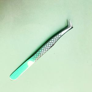 Pinza para Pestañas de Acero Inoxidable Ecológica con Acabado Espejo, Mega Volumen, Sostenible, con Etiqueta Privada - Product Image 6