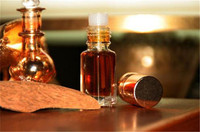 Absolute Real Pure Oud Oil Agarwood Huile Essentielle Agarwood Extrait De La Résine De Bois D'agar 10ml Nouvelle Huile De Oud En Gros