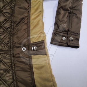 OEM diseño personalizado de las mujeres abrigo de invierno Casual deportes Puffer chaqueta con bordado impermeable acolchado Puff chaqueta - Product Image 2