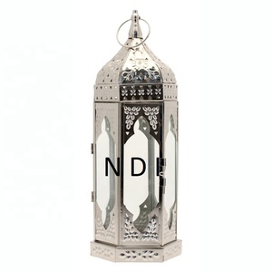 โคมไฟทองเหลืองโบราณตกแต่งดีไซน์หรูหราโคมไฟโลหะเทียนแกะสลักพร้อมกระจกใสสำหรับตกแต่งเทียนแต่งงาน - Product Image 2