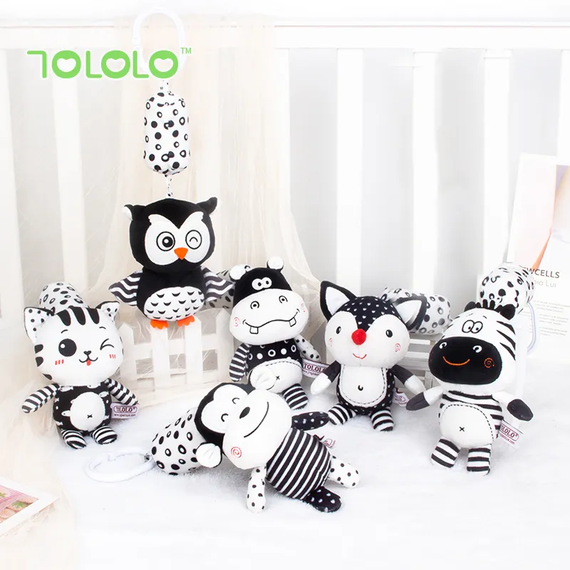 Recycle Wholesale black white wind chimes six forest animals Fox hippo monkey baby sleep rattle toy