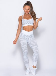 Mallas de yoga con diseño de sublimación para mujer, pantalones de entrenamiento de gimnasio, hechas a medida con material de alta calidad - Product Image 3