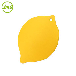 Mince En Plastique PP Fruits Citron En Forme De Planche À Découper - Product Image 1