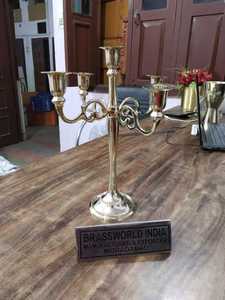 Candelabro de latón de 5 brazos, suministros de Iglesia, Brassworld, India, nuevo diseño - Product Image 2