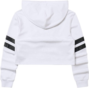 Top corto con capucha para mujer Diseño de logotipo personalizado Ropa informal Sublimado Impreso Crop Top Sudaderas con capucha para mujer - Product Image 1