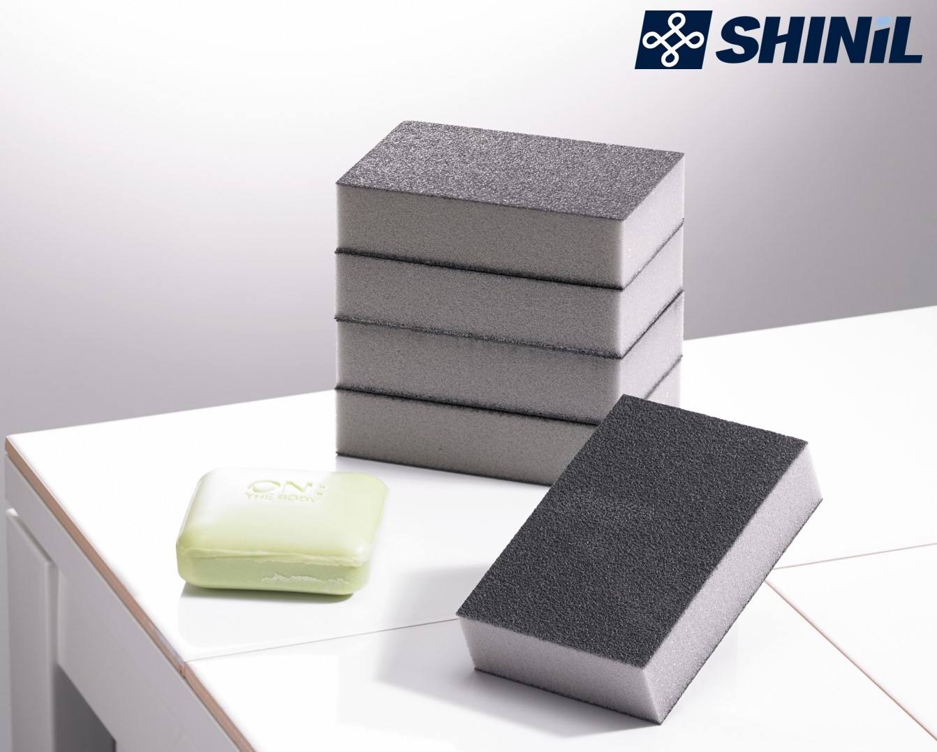 ดำและเทา