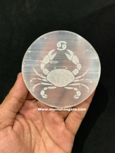 Placa de carga de selenita grabada del zodiaco de acuario hermosa forma de círculo blanco cristal de ágata Muntaha otras artesanías de cristal - Product Image 4
