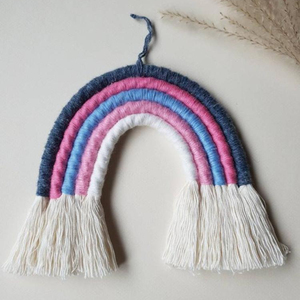 Essentiels faits à la main Arc-en-ciel fait main pour la chambre des enfants - Product Image 1