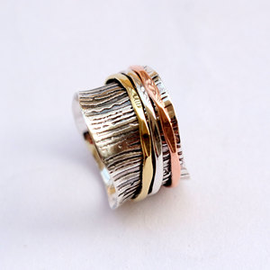 Anillo giratorio de Plata de Ley 925 en tres tonos, joyería hecha a mano de cobre y latón - Product Image 1