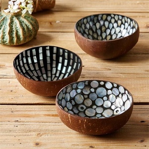 Cuencos de coco de cáscara de huevo de alta calidad más vendidos de Vietnam Técnica personalizada para utensilios de cocina o decoración - Product Image 1