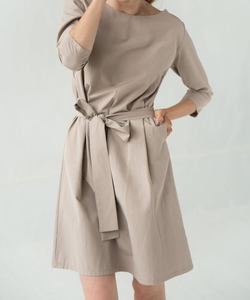 Robe fourreau formelle col rond manches trois-quarts longueur midi avec ceinture couleur unie en tissu tissé respirant 100 % polyester pour l'été et le quotidien - Product Image 2