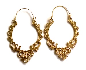 Venta al por mayor de alta calidad de las mujeres de la joyería de la nueva moda de Color dorado grueso pendientes de aro para las mujeres - Product Image 1