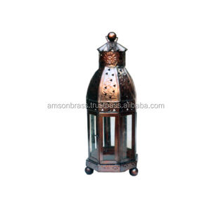 Bougeoirs design moderne pour la maison et la décoration Lanterne à bougie en fer fini bronze antique faite à la main - Product Image 1