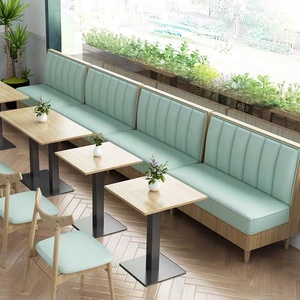 Arredamento per Ristoranti: Tavoli da Pranzo, Sedie e Divanetti Personalizzati con Servizio di Design e Layout - Product Image 2
