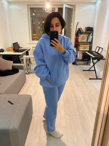 Conjunto Deportivo de Terciopelo para Mujer, Cálido para Invierno, Sudadera y Pantalones - Product Image 4