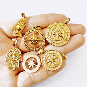 Pendentif en acier inoxydable avec compas délicat, colombe du Saint-Esprit, médaille de la Justice, balance, balance de la Justice, croix biblique, prière du Seigneur, main de Hamsa - Product Image 1