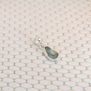 Plata de Ley 925 aguamarina áspera piedra preciosa bisel ajuste colgante collar ligero mujer Unisex - Product Image 2