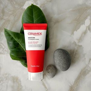 Espuma Limpiadora Hidratante con Ceramidas FARMSTAY, Limpiador Facial Nutritivo, Cosmético Coreano Kbeauty de Incheon - Product Image 3
