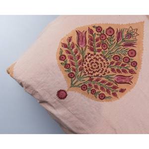 Indian Floral Beige Magenta 100% Cotton Quilting Fabric Lightweight by Yard Quilt Fabric Quilts Bags Curtains Toys Sari Use <b>Boys</b> - Product Image 6