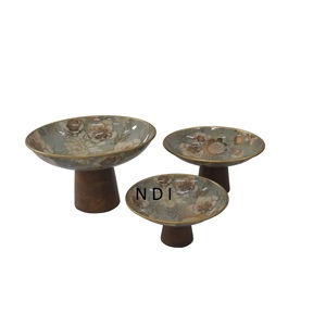 Vaisselle Décoration Nouveau Style Doux Serveur Stand Top Tendance Émail Brillant Finition Ensemble De 3 Gâteau Stand Avec Base En Bois - Product Image 3