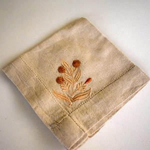 Serviette brodée à la main 30% lin 70% coton Style moderne Couleur naturelle mélangée - Product Image 1