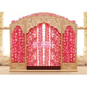 Doli ชุดแต่งงานสำหรับเจ้าสาวสไตล์มหาราชานี,Trendsetting Bride Doli สำหรับทางเข้าแต่งงาน Doli และ Palki ที่น่าตื่นตาตื่นใจสำหรับเจ้าสาวชาวอินเดีย - Product Image 1