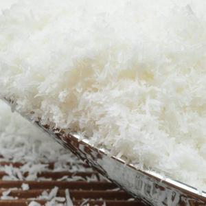 Premium Desiccated Coconut Vietnam High Fat 60% 65% Fine Medium Grade Dried Coconut Factory Direct Bulk Export Wholesale - Product Image 1