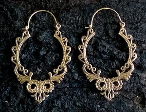 Venta al por mayor de alta calidad de las mujeres de la joyería de la nueva moda de Color dorado grueso pendientes de aro para las mujeres - Product Image 2