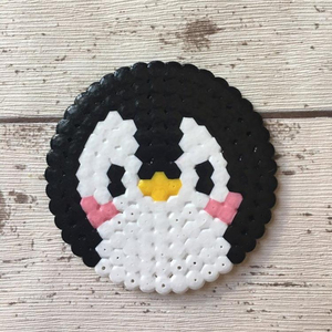 Posavasos de pingüino con cuentas, creaciones hechas a mano - Product Image 1