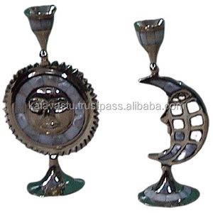 Soporte de vela de latón de nuevo diseño para decoración del hogar con fregona y metal duradero - Product Image 1