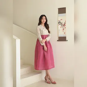 韩国女装风格/休闲韩服/独特服装/节日服装/长袖/V领/花朵图案/混搭